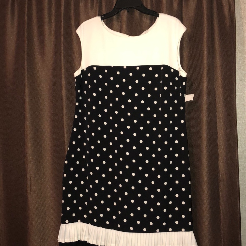 Women’s dress